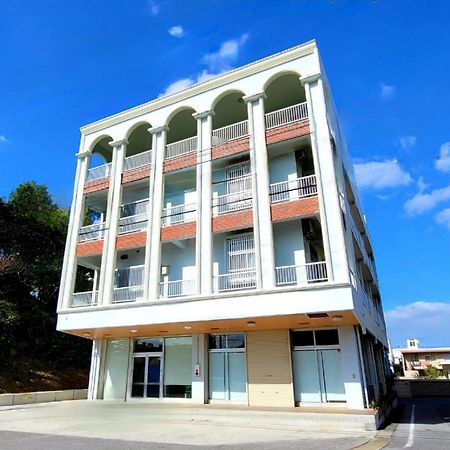 Villa Blu Okinawa Chatan: Arena-Adjacent Vacation Rental Exterior photo